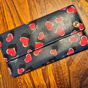 Vintage Gucci Heartbeat Valentines Collection Heart Print Wallet